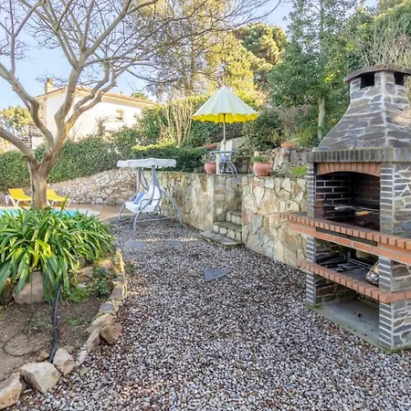 Tatil Evi Casa Chalet Con Piscina Lloret de Mar